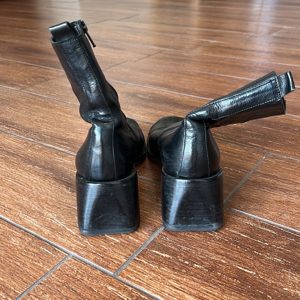 Costume National Vintage boots - Picture 3 of 9